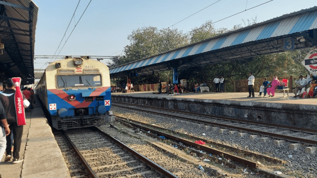 Diva-Vasai two train services should start Railway Passengers demand Diva-Vasai two train services should start Railway Passengers demand