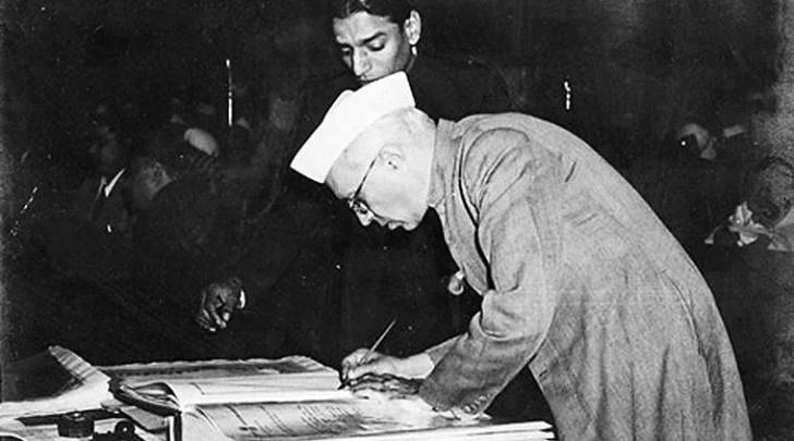 prime minister narendra modi degree raw