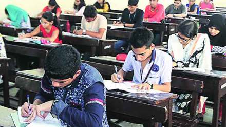 students of cuet increased by four lakhs this year