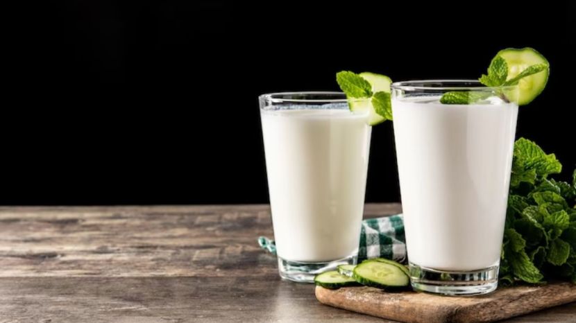 why should drink buttermilk in summer (फोटो सौजन्य : फ्रिपीक)
