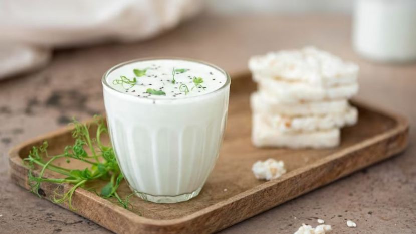 why should drink buttermilk in summer (फोटो सौजन्य : फ्रिपीक)