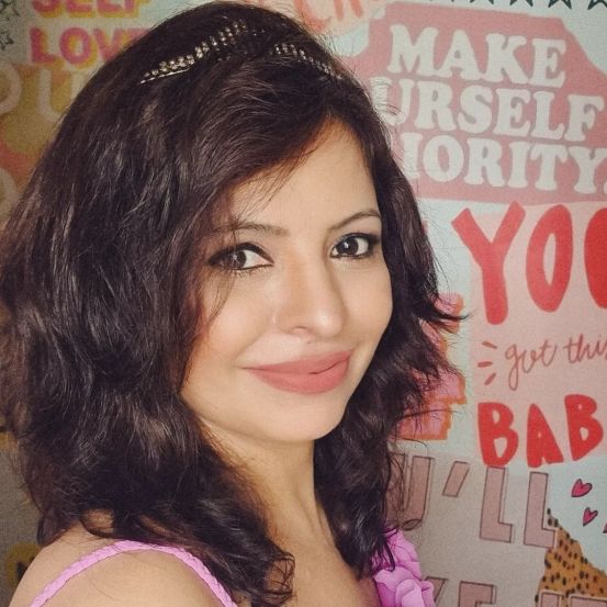 तारक मेहतामध्ये मिसेस रोशन सोधीची भूमिका साकारणाऱ्या जेनिफर मिस्त्रीने निर्माते असित मोदी आणि इतर २ जणांवर लैंगिक छळाचे आरोप केले आहेत.