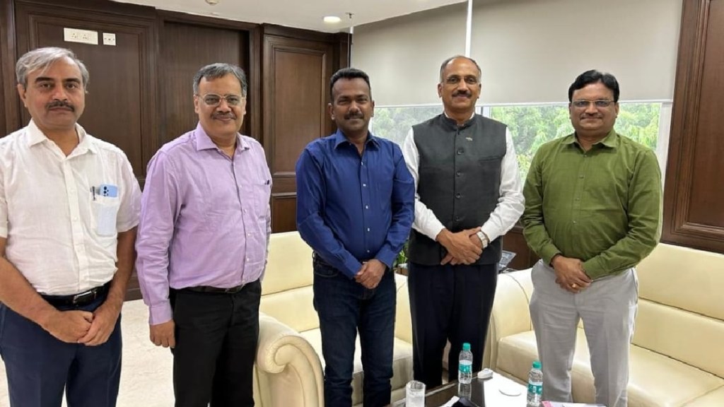 Mahanirmiti and BHEL senior officials gathered for a meeting in Delhi Mahanirmiti and BHEL senior officials gathered for a meeting in Delhi