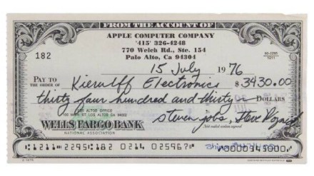 Cheque signed by Steve Jobs Cheque signed by Steve Jobs