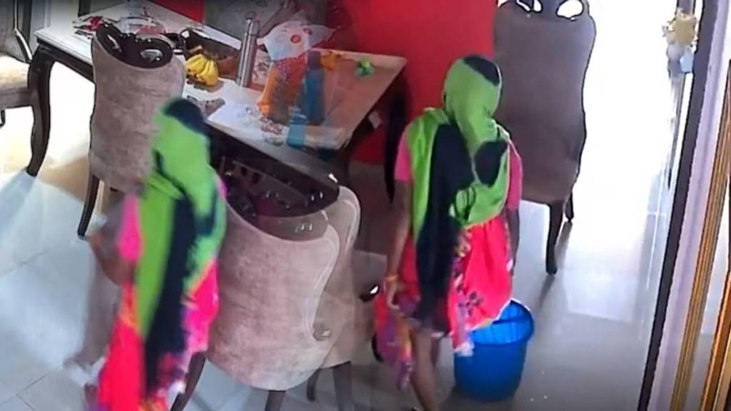Desi Maid Pees In Bucket And Mops House Dirty CCTV Video Goes Viral Police Arrest From Delhi Ajnara Society Shameless act Desi Maid Pees In Bucket And Mops House Dirty CCTV Video Goes Viral Police Arrest From Delhi Ajnara Society Shameless act