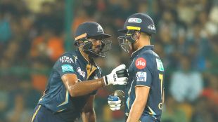 RCB vs GT Match Updates