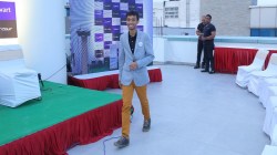 वयाच्या २३ व्या वर्षी शेअर बाजारातून कमावले १०० कोटी; १२ वी पास मुलगा झाला करोडपती, कोण आहे संकर्ष चंदा?