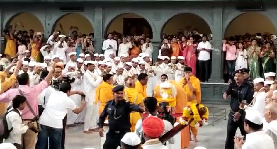 Shegaon Gajanan Maharaj Palkhi Photos