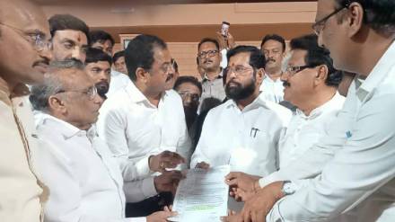 Jalgaon, Shop holders, association, CM Eknath Shinde, security deposit determination committee