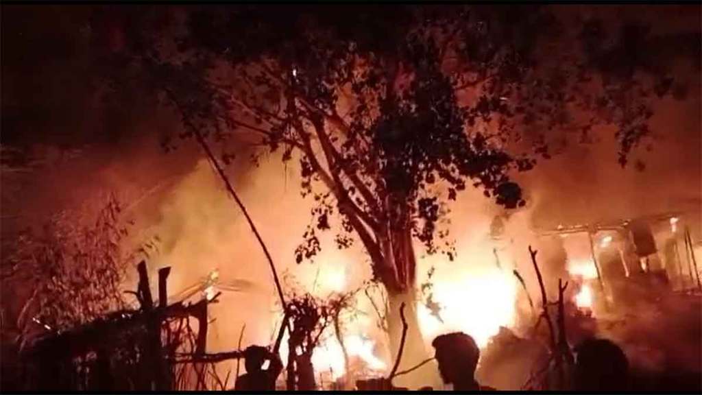 houses cought fire after cylinder explosion