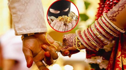 yavatmal three lacks jewelery bride stole thieves bus stop