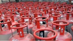 LPG Gas Price : मोठी बातमी! घरगुती गॅस सिलिंडरच्या दरात २०० रुपयांची कपात