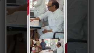 Ajit Pawar enjoyed playing carrom with his wife Sunetra Pawar