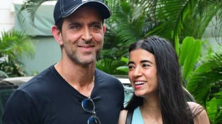 hrithik-roshan-saba-azad