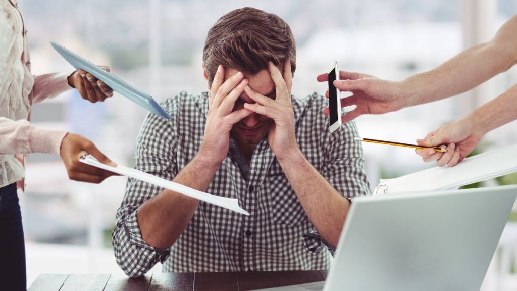 5 Simple Mindfulness Practices to Reduce Workplace Stress
