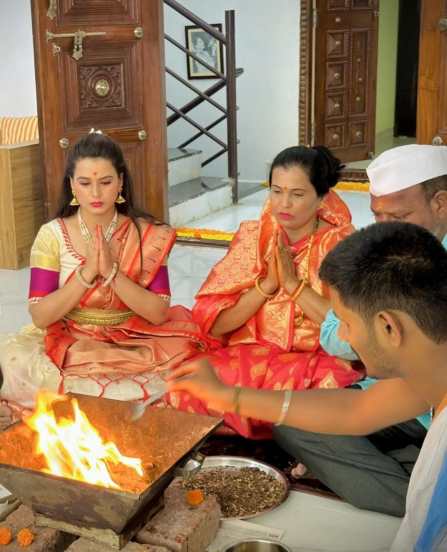 आपल्या कामाच्या जोरावर मनोरंजन सृष्टीत स्वतःची वेगळी ओळख निर्माण करणारी प्राजक्ता वैयक्तिक आयुष्यातही चांगलीच प्रगती करत आहे.