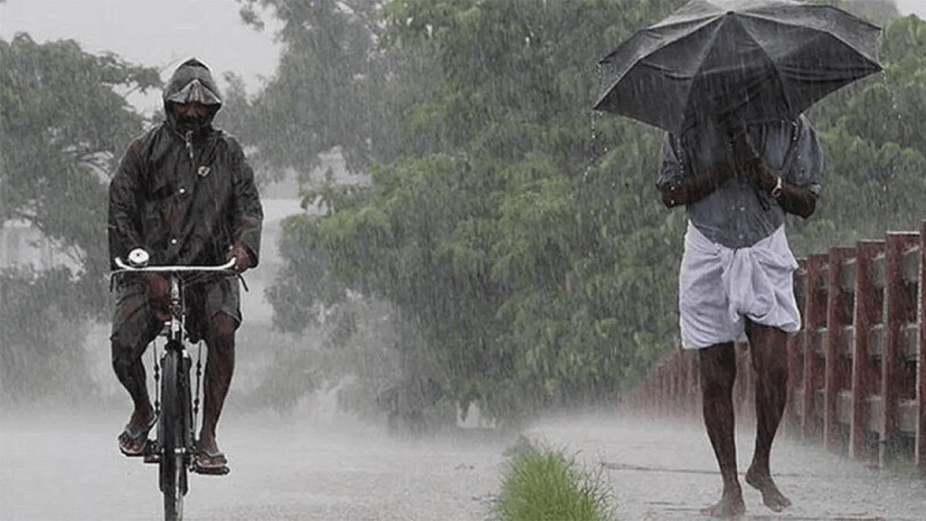 Heavy rain with a storm in Vidarbha nagpur