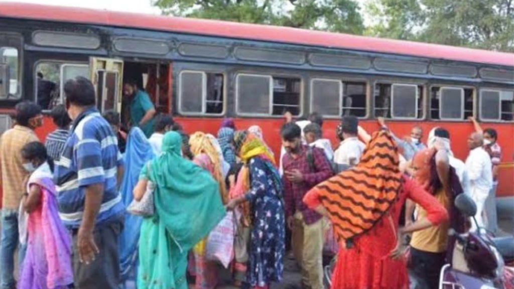 Gondiya cancel trains S. T. Bus Stations housefull