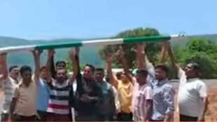 traders close toll naka