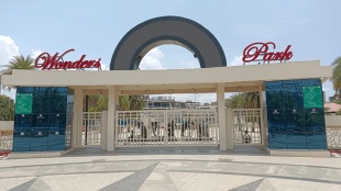 engineers bangkok inspect lights wonders park