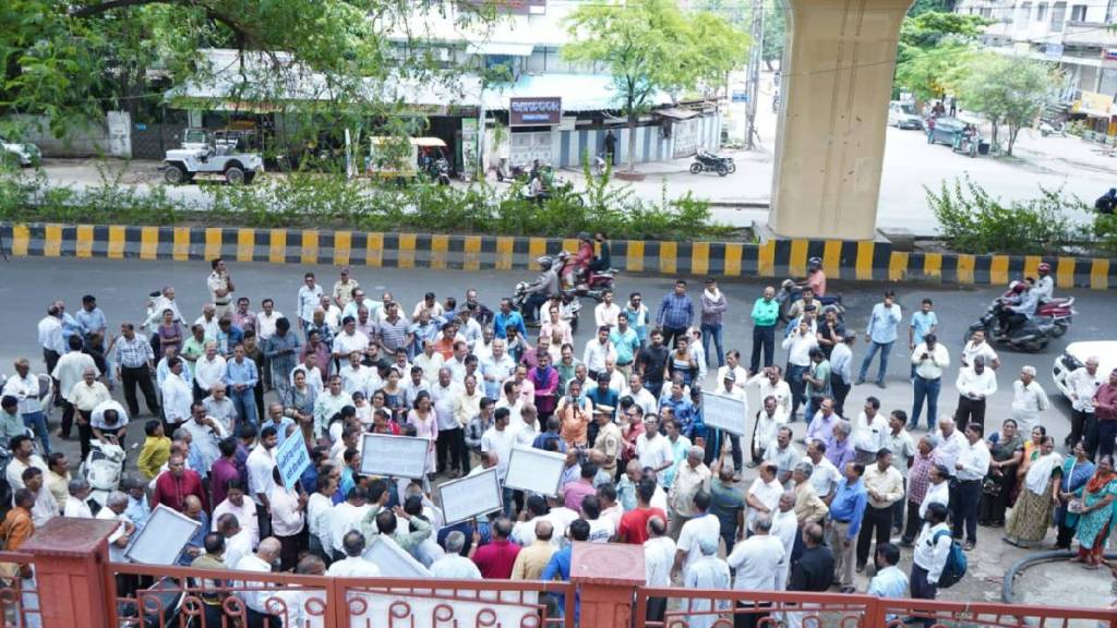 Nagpur, Agitation, Atul Khobragade, Senior Citizen Forum, Dedication of project Nagpur, Agitation, Atul Khobragade, Senior Citizen Forum, Dedication of project
