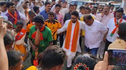 पालघरमध्ये केंद्रीय मंत्री अनुराग ठाकूर तारपा नृत्यावर थिरकले