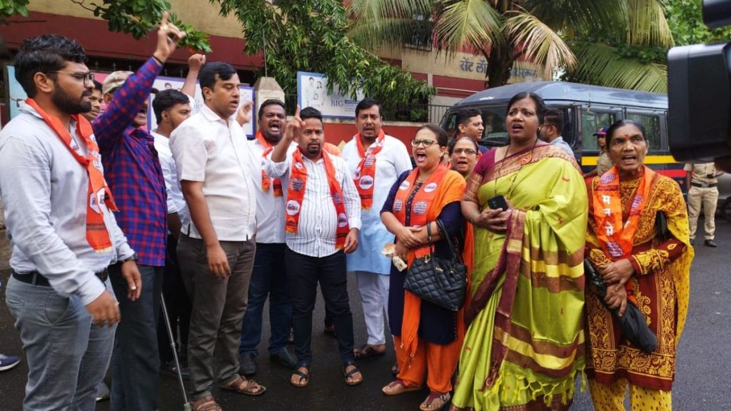 MNS Vidyarthi Sena movement
