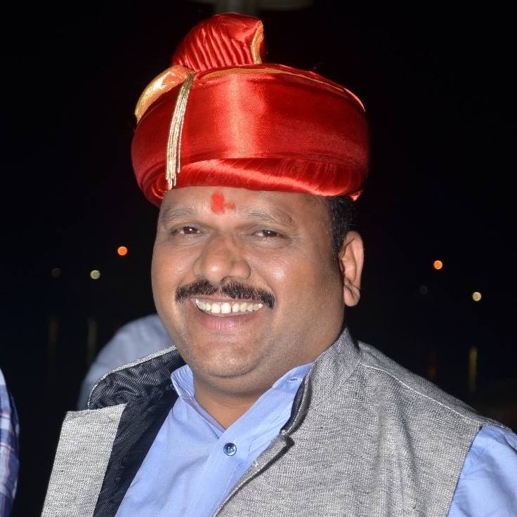 त्याच भावनेतून कार्यकर्त्यांनी ठराव केला की, जोपर्यंत त्या अधिकाऱ्यावर कारवाई होत नाही, तोपर्यंत आम्ही कोणतंही सहकार्य करणार नाही - नरेंद्र पवार