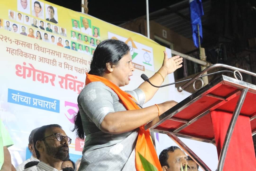 त्या अधिकाऱ्यांचा प्रशासकीय वर्ग काय होता हेही मला माहिती नाही. ते माहिती करून घेण्याचा अधिकार मला आहे की नाही हे मला वकील फडणवीसांना सांगावं - सुषमा अंधारे