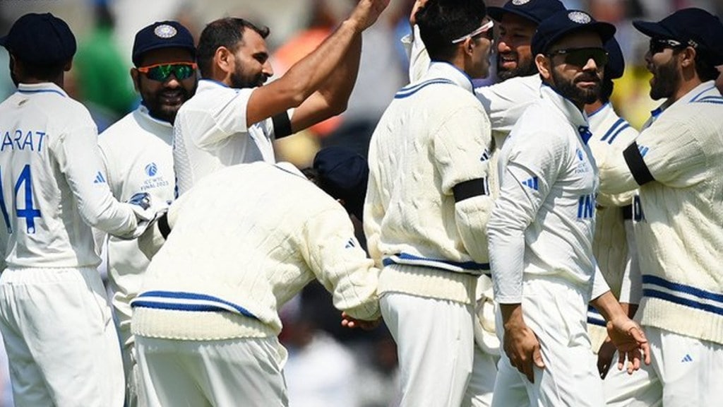 IND vs AUS: Australia dominated India on the first day score 327/3 Smith and Travis Head shared a 251-run partnership
