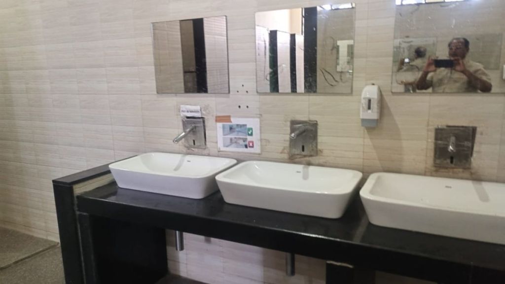 broken tap in the toilet of Suresh Bhat Auditorium broken tap in the toilet of Suresh Bhat Auditorium