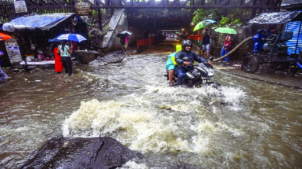 heavy rain in mumbai