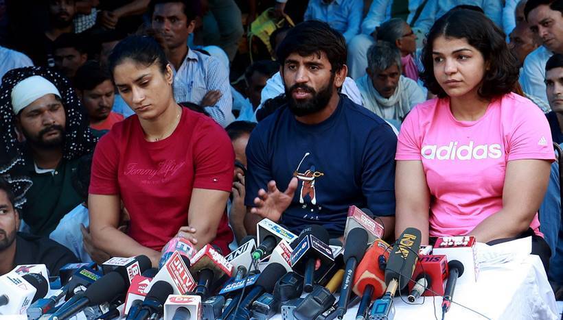 wrestlers protest