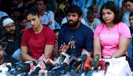 wrestlers protest
