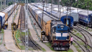 human waste disposal in indian railways train how does the indian railways dispose of waste