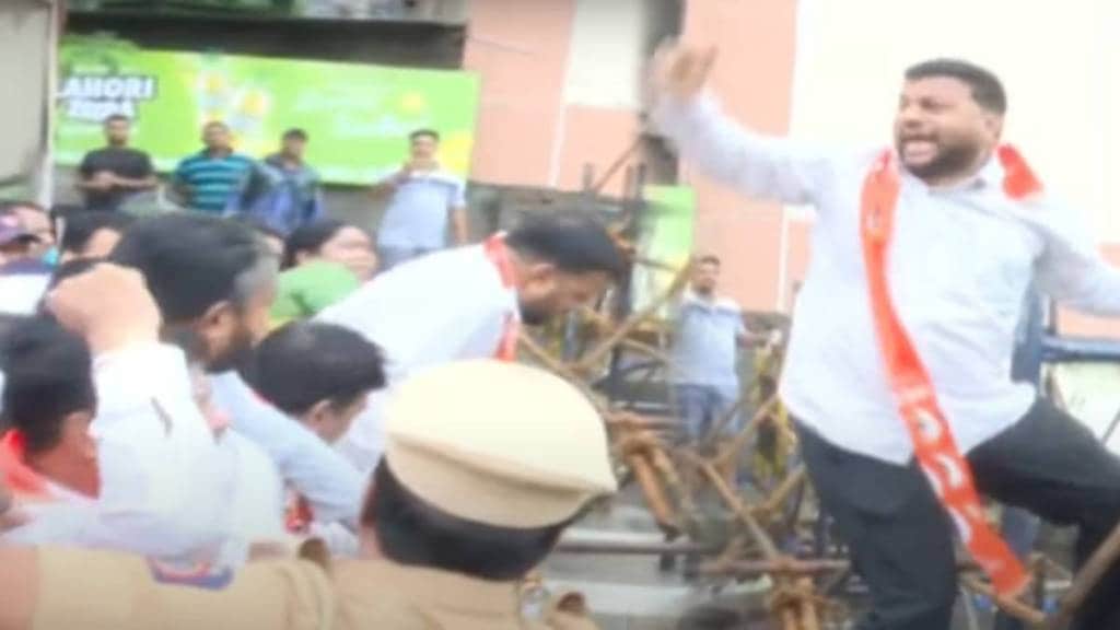 kalyan durgadi fort shivsena protest