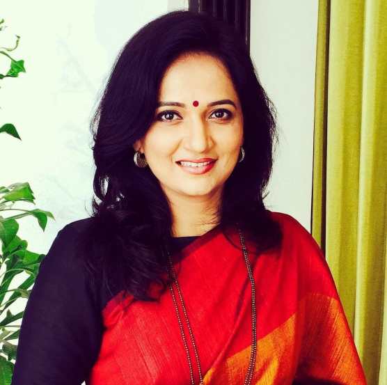 कविता मेढेकर यांचा चाहतावर्ग मोठा आहे.