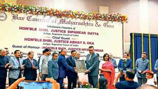 Supreme Court judge failed to make mumbai hoarding free