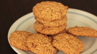 how to make healthy and tasty cookies from oats and honey