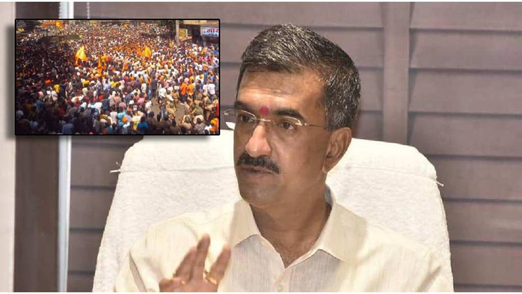 therefore the crowd in Kolhapur was agitated Shambhuraj Desai clearly stated Said Due to the wreckage of the cars therefore the crowd in Kolhapur was agitated Shambhuraj Desai clearly stated Said Due to the wreckage of the cars