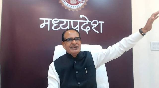 मागील पाच महिन्यात मध्य प्रदेश विधानसभा निवडणुकीबाबत सहा वेगवेगळे सर्व्हे झाले आहेत. सर्व सर्व्हेंमध्ये भाजपाच्या जागा सातत्याने कमी होताना दिसत आहे - काँग्रेस