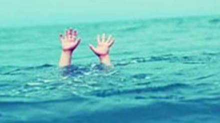 Thane, boy, swept away, a stream of Sewer, Diva