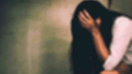 college youth threatened professor circulating pictures social media pune
