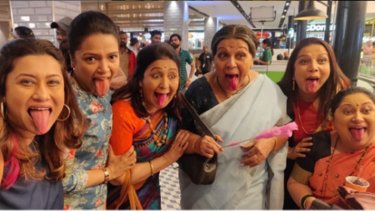 Baipan Bhari Deva Charu Kurti Set Gave These Big Message Very Loudly Ankush Choudhary Wife Deepa Parab Instagram Video