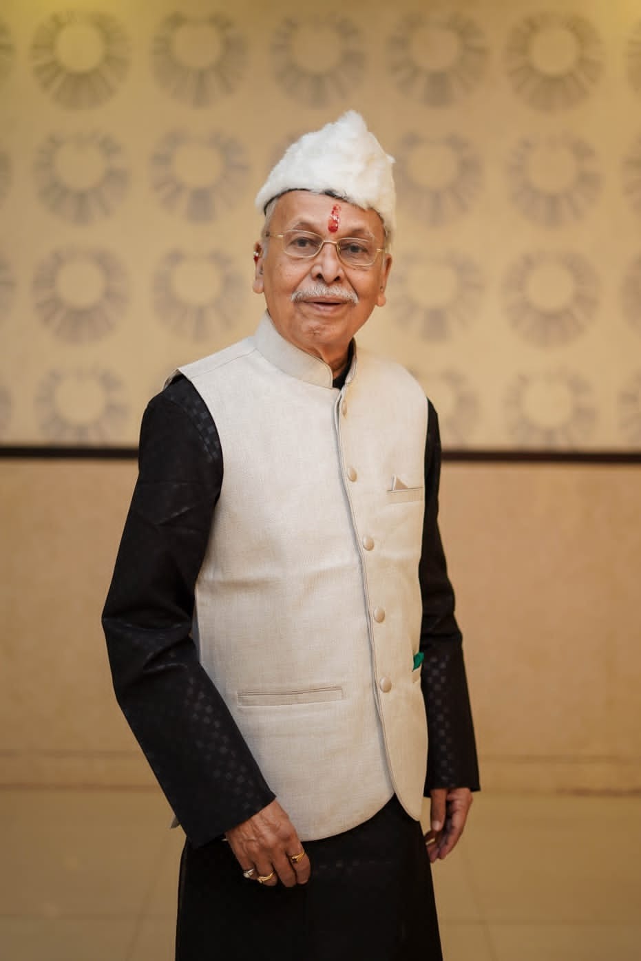 Jayant-Savarkar 1