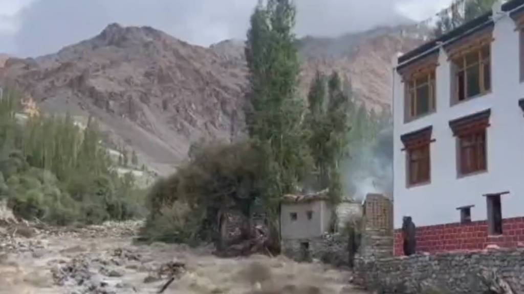 Rain In Leh