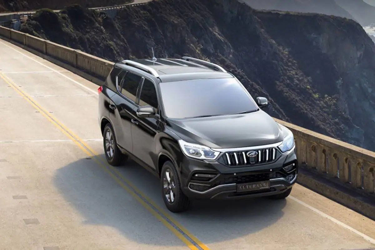 Mahindra Alturas G4 ही कंपनीची सर्वात महागडी कार आहे, जी आता बंद करण्यात आली आहे. टोयोटा फॉर्च्युनरशी स्पर्धा करण्यासाठी ते आणले होते. 