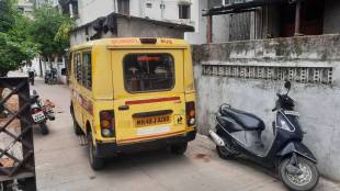 Nagpur, school children, irresponsible driving, school buses, vans, autos, traffic police