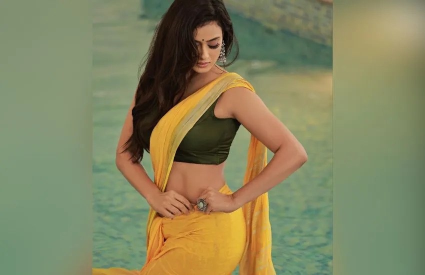 Shweta Tiwari saree Photos