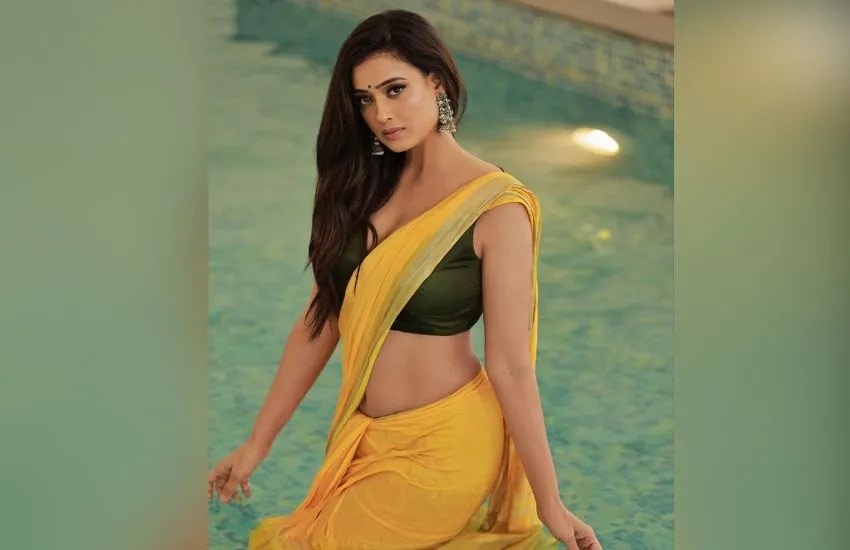 Shweta Tiwari saree Photos